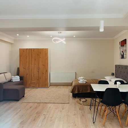 Apartments Domovik Korzo Мукачево Экстерьер фото