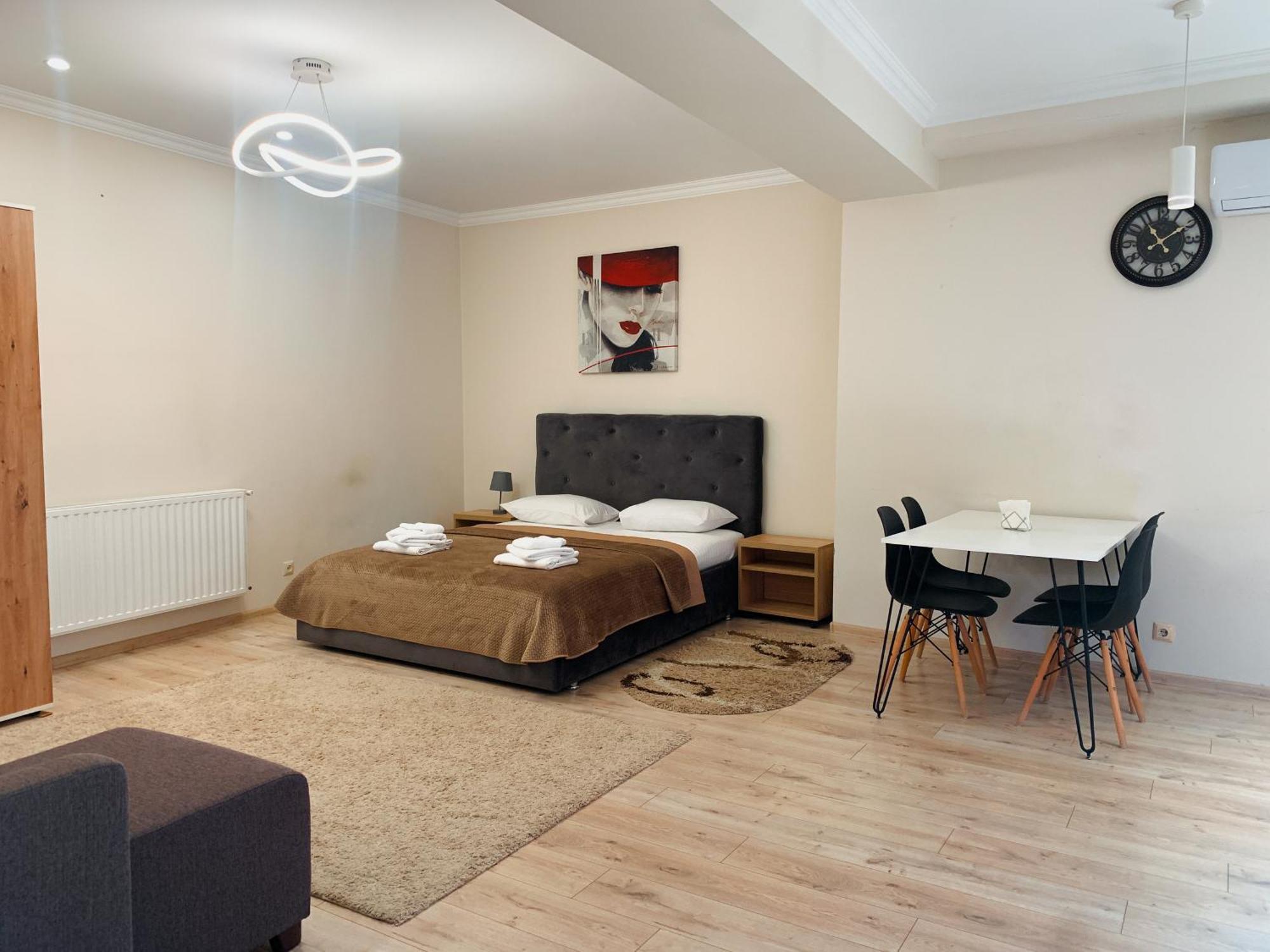 Apartments Domovik Korzo Мукачево Экстерьер фото