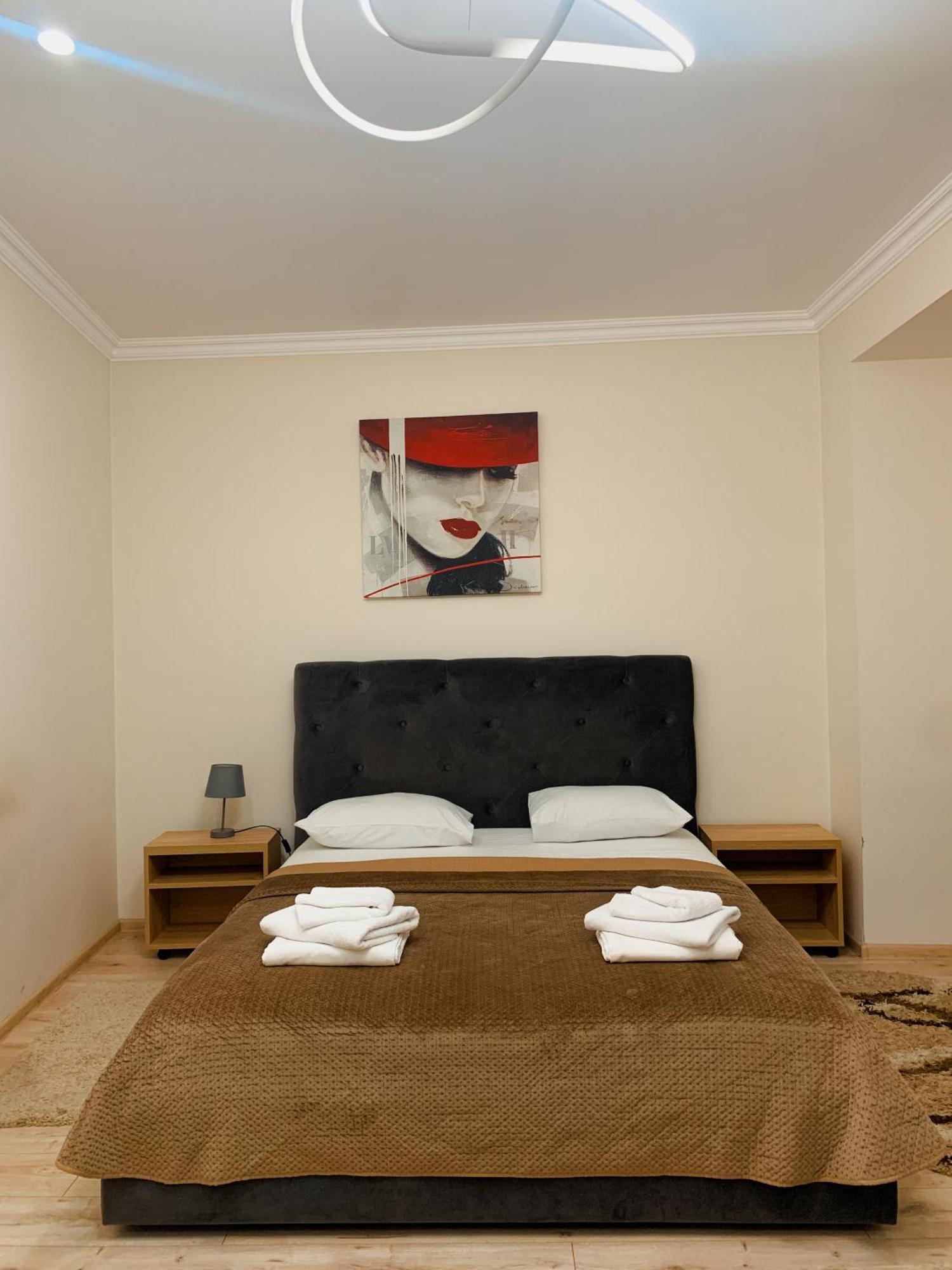 Apartments Domovik Korzo Мукачево Экстерьер фото